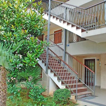 Apartment Branko With Free Parking Ičići Esterno foto