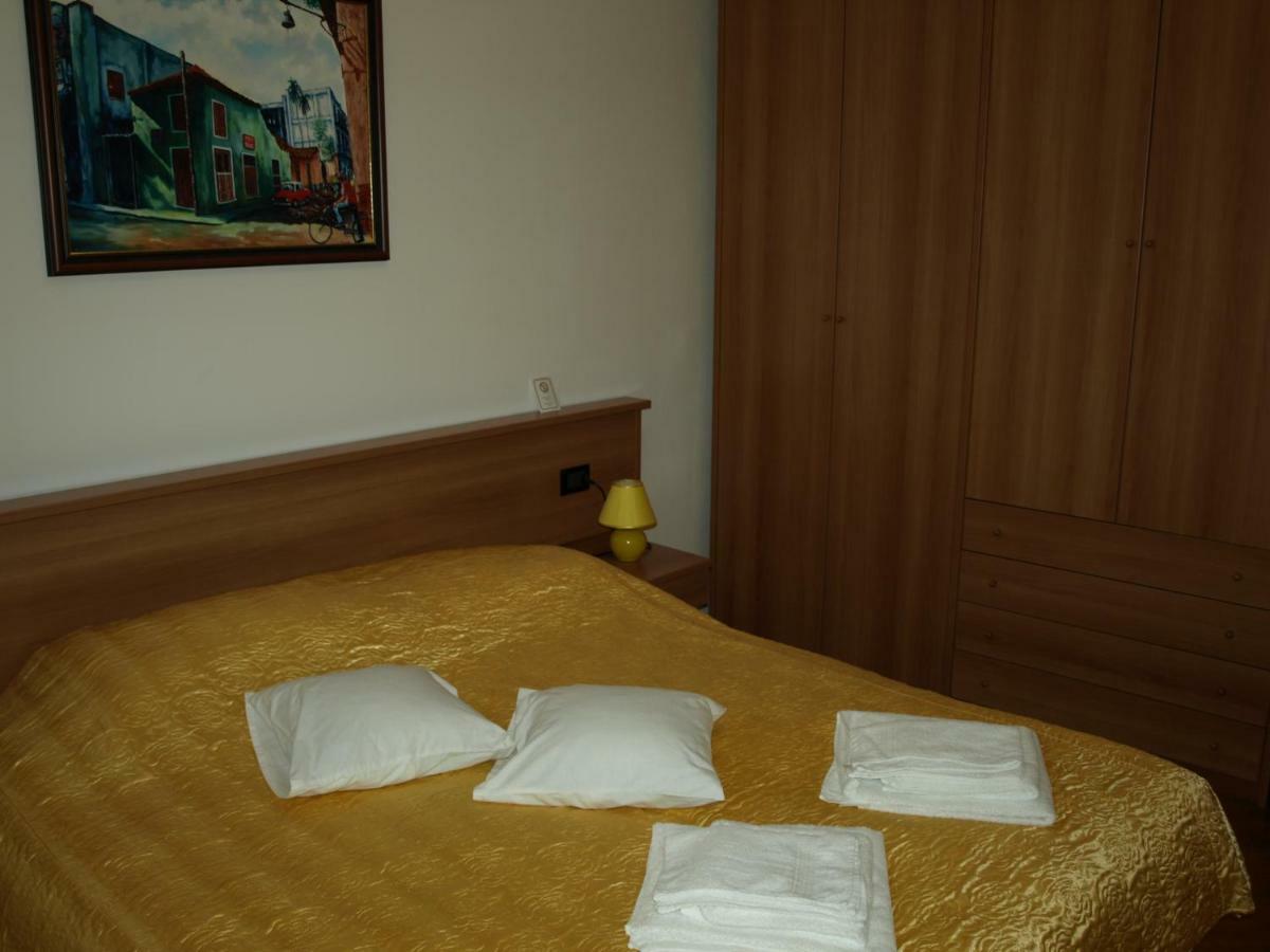 Apartment Branko With Free Parking Ičići Esterno foto