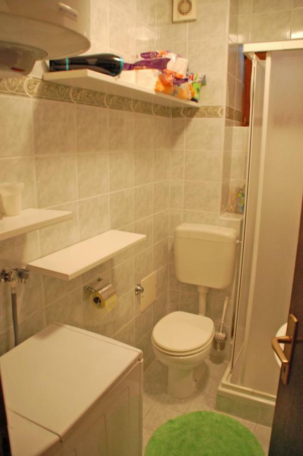 Apartment Branko With Free Parking Ičići Esterno foto